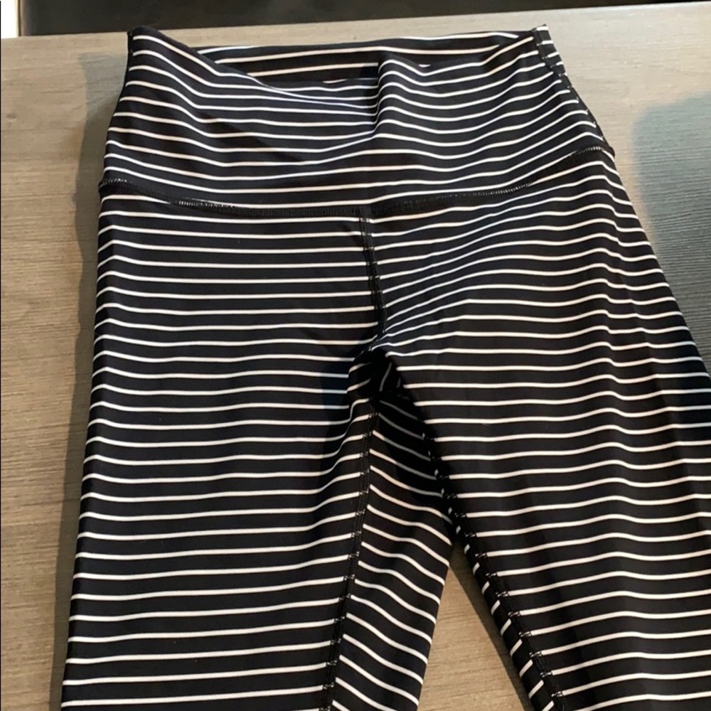 CLEANING OUT CLOSET! Lululemon wonder under